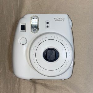 White Fujifilm Instax Mini 8 Camera